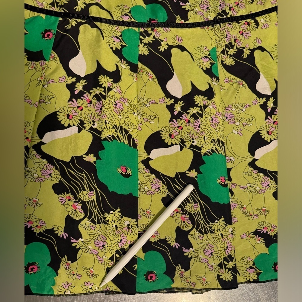 Tristan & Iseut - vintage silk pleated bright floral mini skirt - Picture 9 of 10